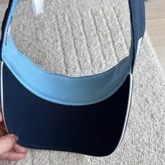 le coq sportif ネイビー バイザー(色落ちあり)の画像