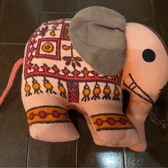 アジアンセット　　木彫り　布　ゾウさんと小物の画像