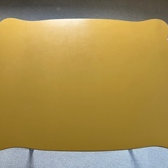 ダイニングテーブルの画像