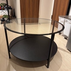 IKEA ガラステーブルの画像