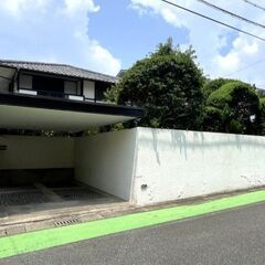 🏡広々庭付き　駐車場1台無料　生活しやすい住環境　6DK賃…