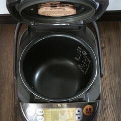 【受け渡し予定者アリ】炊飯器の画像