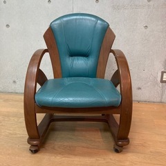 キャスター付きチェアの画像