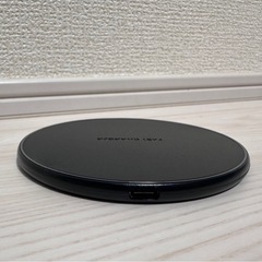 【新品】ワイヤレス充電器 置き型充電器の画像