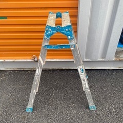 脚立の画像