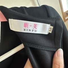 黒ワンピースの画像