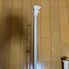 ②突っ張り棚の画像