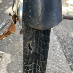 無印の自転車 傷錆汚れ多数あり 後輪タイヤに穴ありとパンクあり  サスベーとハブは取り外しますの画像