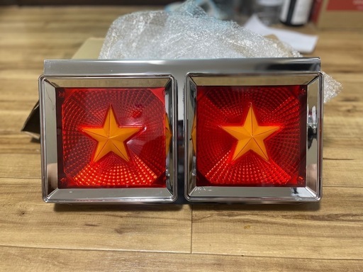 トラックテールランプ新品