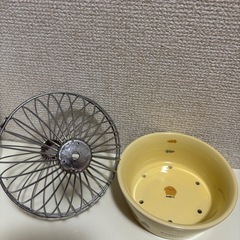 うさぎ　モルモット　キャリーケース　チモシーボール　餌入れ付きの画像