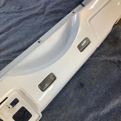 JB23 スズキ ジムニー リアバンパー バックランプ ナンバー灯付き 取付破損無し
の画像
