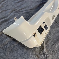JB23 スズキ ジムニー リアバンパー バックランプ ナンバー灯付き 取付破損無し
の画像