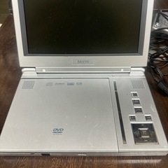 ポータブルDVDプレーヤー　美品ですの画像