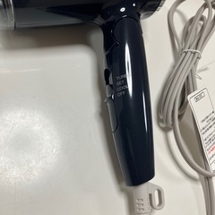 【新品未使用テスコムマイナスイオンヘアードライヤーnaturam TD200B⚫︎の画像