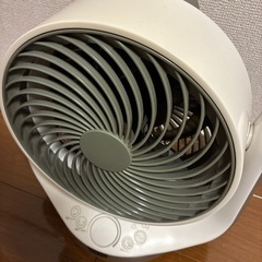 サーキュレーター ホワイトの画像