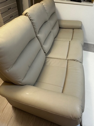 傷・汚れに強い合成皮革 3人用電動合皮テーブル付きリクライニングソファ(Nビリーバ 抗ウイルスNシールドBE)