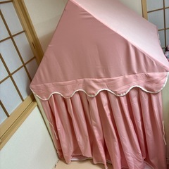 女の子　ピンクのお部屋の画像