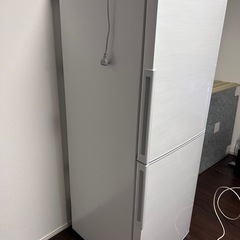 シャープ冷蔵庫の画像