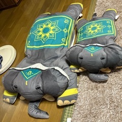 象の親子長座布団の画像