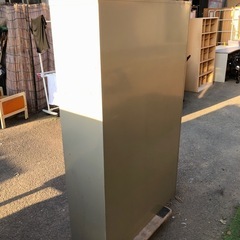 Booknet スチール書棚 スライド扉の中型キャビネット❗️90cm×32cm×高さ149cmの画像