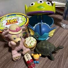 取りに来てくれる方限定です。置物、空箱、キーホルダーの画像
