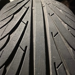 225/35R20 2本売ります!の画像