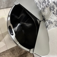 ゴミ箱の画像