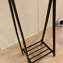 ハンガーラックの画像