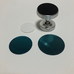 スマホホルダー 車 スマホスタンド 360度回転 省スペース 2.5cm アルミ合金 マグネット シルバー iphone androidの画像