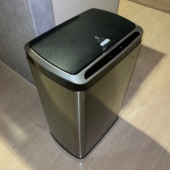 【自動開閉ゴミ箱】45Ｌゴミ箱売りますの画像