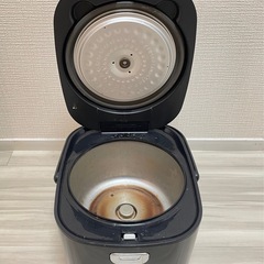 炊飯器の画像