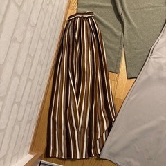 綺麗めレディース服まとめ売りの画像