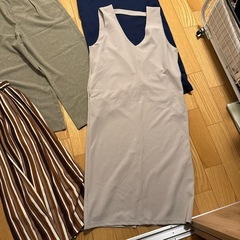 綺麗めレディース服まとめ売りの画像