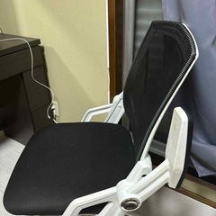ドレッサーとチェア差し上げますの画像