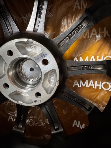 新品未使用グッドイヤー　スタッドレスタイヤ185/60R15 ホイール付　アイスナビ6
