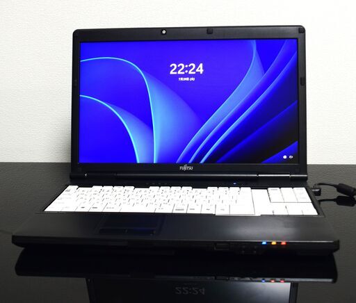 富士通定番タイプCorei3最新Windows11メモリ4GB高速SSD480G 富士通定番タイプi3最新Windows11メモリ4GB高速SSD480GBWifi接続可能