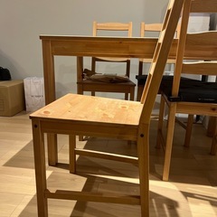 【三軒茶屋まで取りに来れる方
】木目調ダイニングテーブル の画像