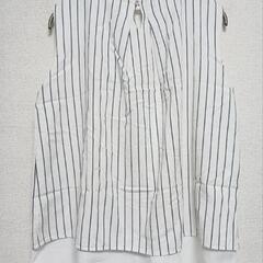 earth music&ecologyノースリーブ　重ね着風　紺　白　ストライプの画像