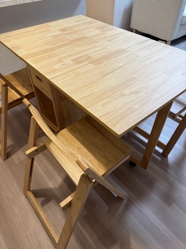 【美品】折り畳みダイニングテーブル(椅子4脚セット)