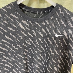 NIKE ナイキ コットン ボルト Tシャツ ブラック　サイズLの画像
