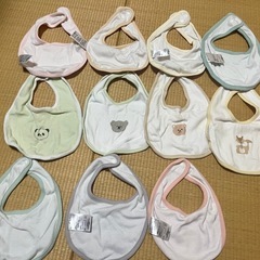 ベビー用品 西松屋 ベビースタイ よだれかけ １１枚まとめの画像