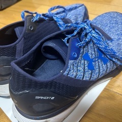 UNDER ARMOUR アンダーアーマー  スニーカー 靴の画像
