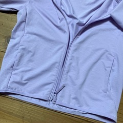  ユニクロ　 メッシュパーカー 120cmの画像