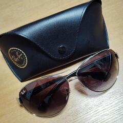 Ray-Banの画像