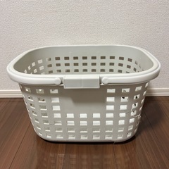 洗濯カゴの画像
