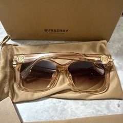 BURBERRY サングラスの画像