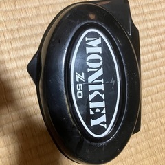 HONDAモンキーZ50j純正サイドカバー の画像
