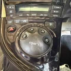 プリウス30  TOM’sシフトボタンの画像