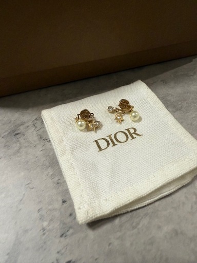 Dior ピアス