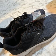 PUMA 靴 25cmの画像